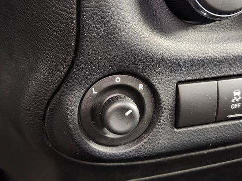 Used 2013 Jeep Wrangler Sport image 26