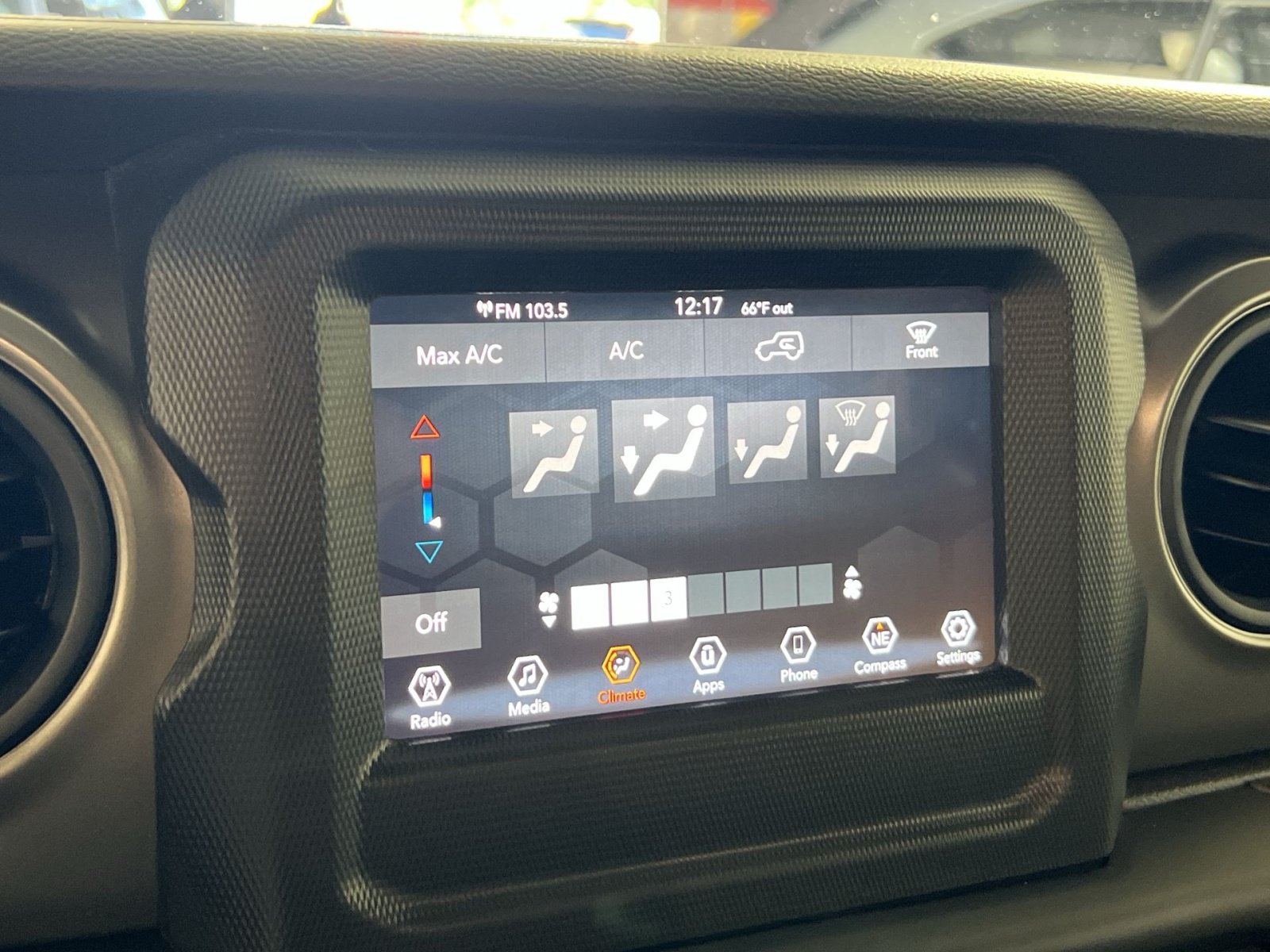 Used 2023 Jeep Wrangler Sport AWD/4WD image 21