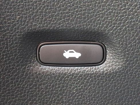 Used 2025 Honda Civic Sport image 26