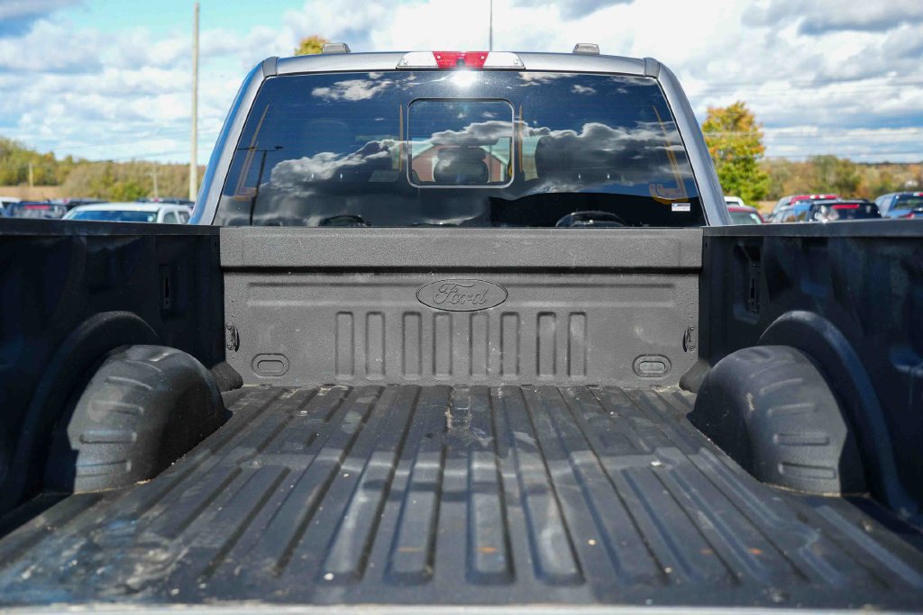 Used 2022 Ford F250 Platinum w/ Tremor Off-Road Package AWD/4WD image 11