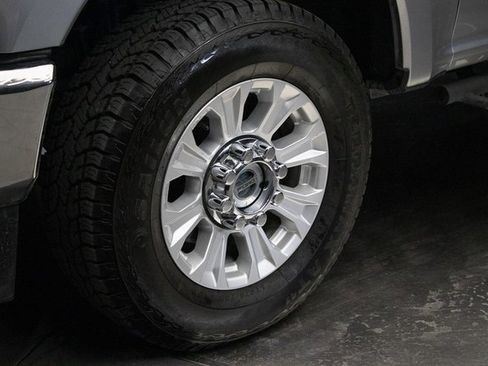 Used 2021 Ford F250 XLT image 7