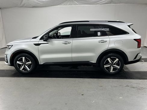 Used 2022 Kia Sorento S FWD image 6