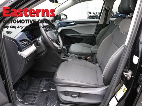 Used 2024 Volkswagen Taos SE image 14