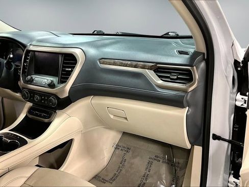 Used 2023 GMC Acadia Denali image 25
