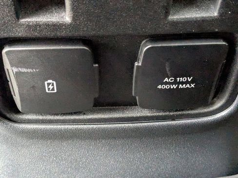 Used 2024 Ford Bronco Badlands image 15