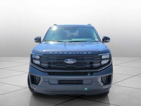 New 2026 Ford Expedition Max Active RWD image 3