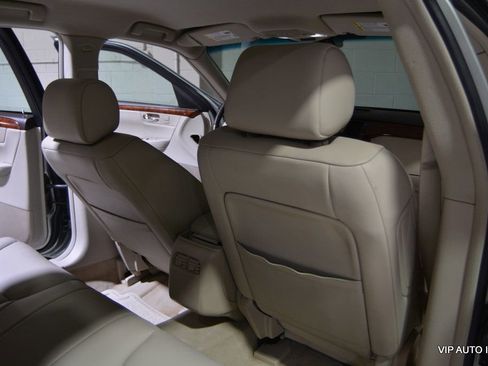 Used 2007 Cadillac DTS Luxury I w/ Trunk Convenience Package image 19