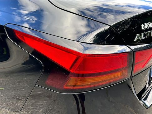 Used 2019 Nissan Altima 2.5 S AWD/4WD image 26