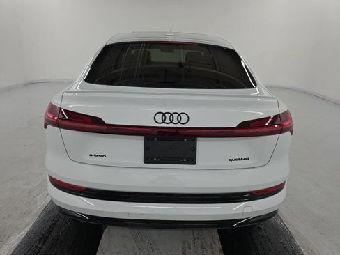 Used 2023 Audi e-tron Premium w/ Convenience Plus Package image 6