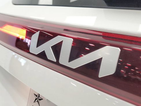 Used 2025 Kia Seltos S image 6