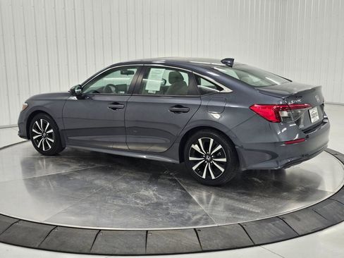 Certified 2022 Honda Civic EX image 29