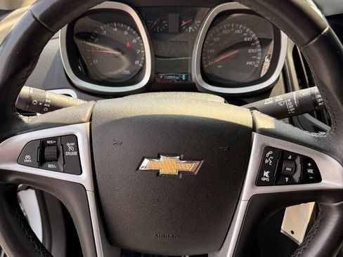 Used 2017 Chevrolet Equinox LT w/ Convenience Package FWD image 14