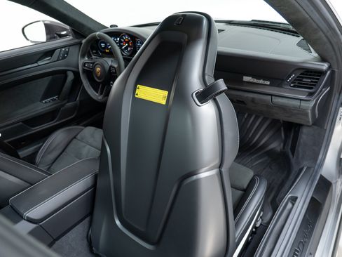 Certified 2024 Porsche 911 Dakar AWD/4WD image 37