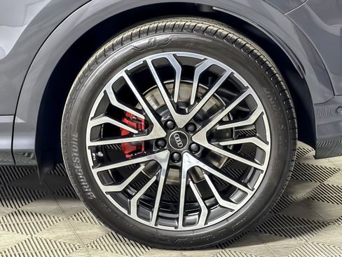 Used 2025 Audi SQ5 Premium Plus w/ Premium Plus Package image 26