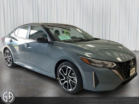 New 2025 Nissan Sentra SR w/ SR Premium Package image 3