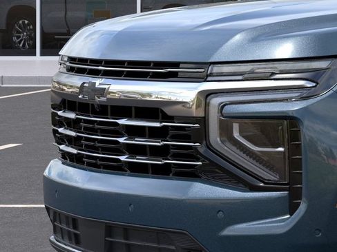 New 2026 Chevrolet Suburban LT w/ Comfort Package AWD/4WD image 14