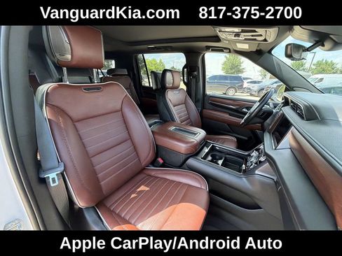 Used 2023 GMC Yukon XL Denali Ultimate AWD/4WD image 29