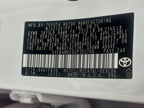 Used 2025 Toyota Corolla LE FWD image 12