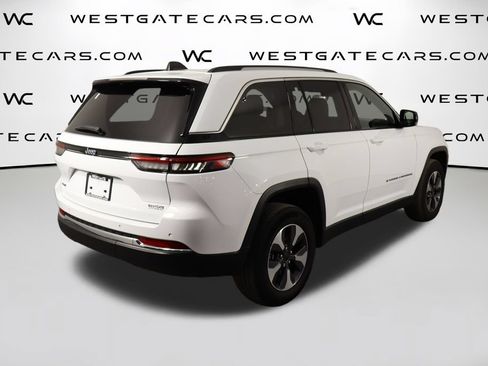 Used 2023 Jeep Grand Cherokee 4WD 4xe image 59