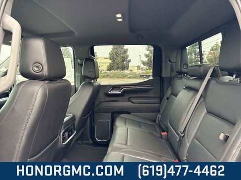 Used 2022 GMC Sierra 1500 SLT w/ SLT Convenience Package image 18