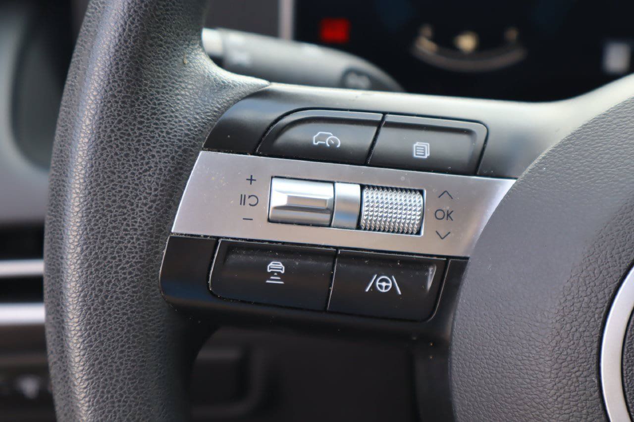 Used 2025 Hyundai Tucson SEL FWD image 11