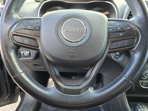 Used 2020 Jeep Cherokee Trailhawk w/ Cold Weather Group image 36