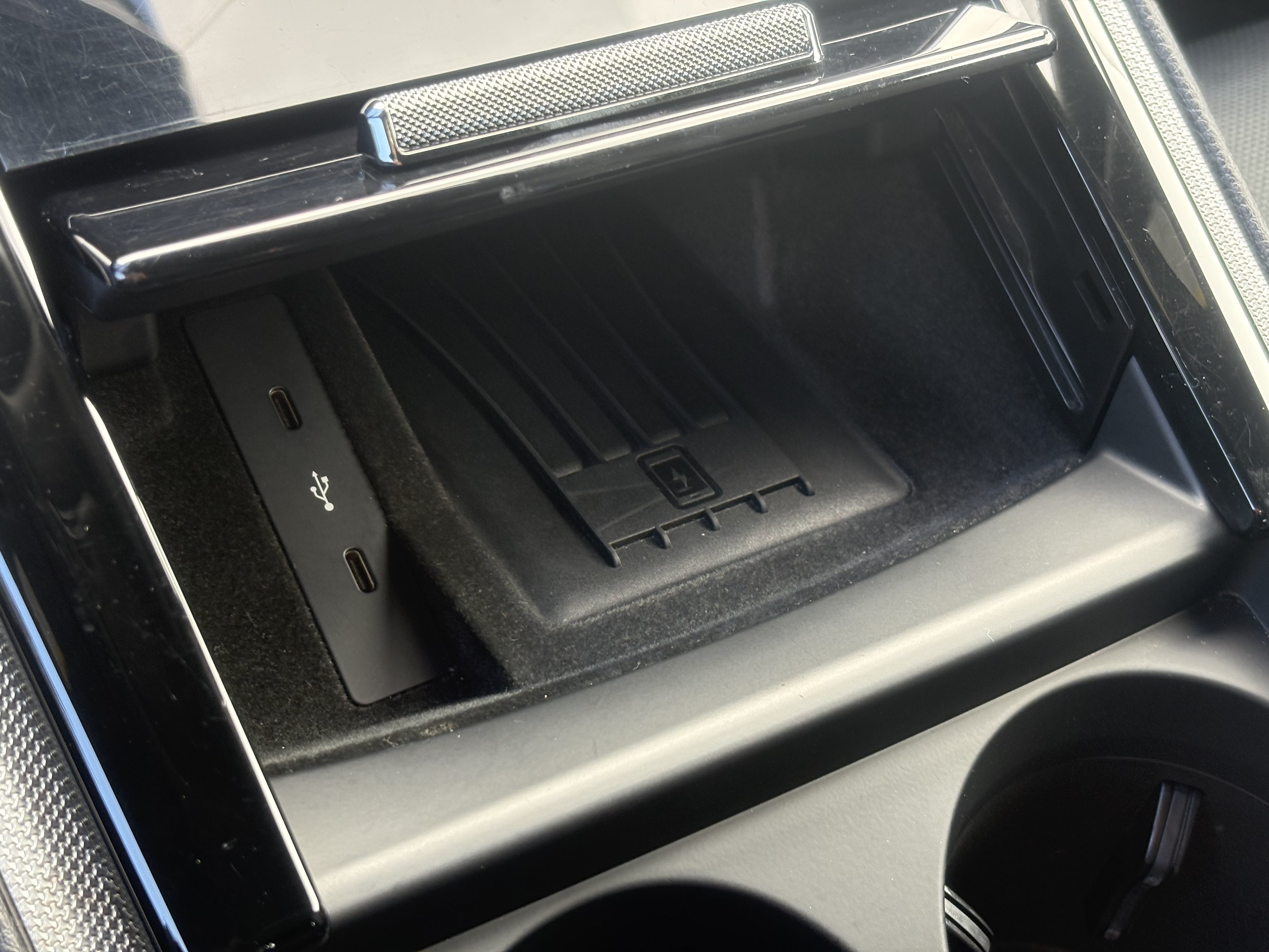 Used 2025 Porsche Panamera RWD image 25