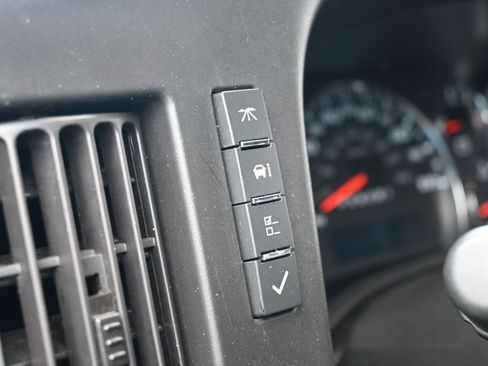 Used 2024 Chevrolet Express 2500 w/ Driver Convenience Package image 14