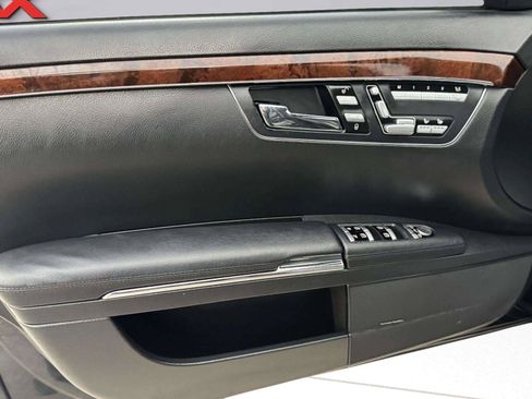 Used 2013 Mercedes-Benz S 550 image 18