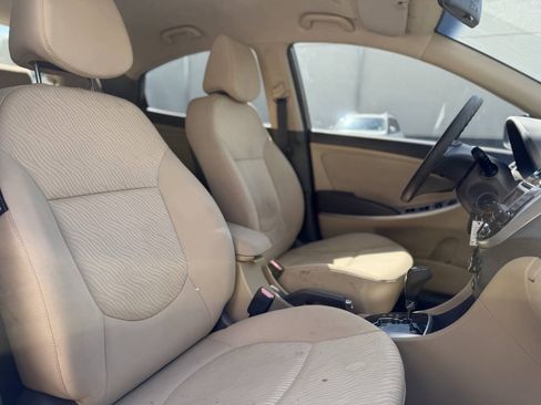 Used 2013 Hyundai Accent GLS w/ Premium Pkg FWD image 24