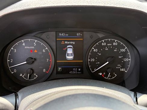 Used 2024 Nissan Altima 2.5 S FWD image 10