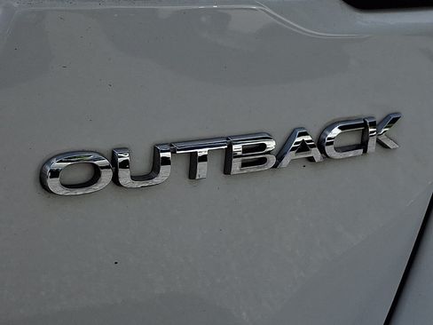 Used 2022 Subaru Outback Limited AWD/4WD image 35