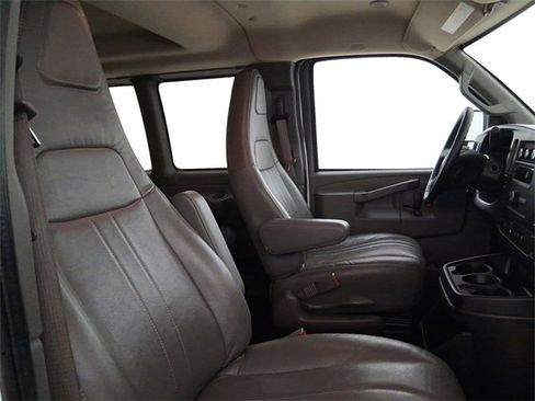 Used 2022 Chevrolet Express 3500 LS image 14