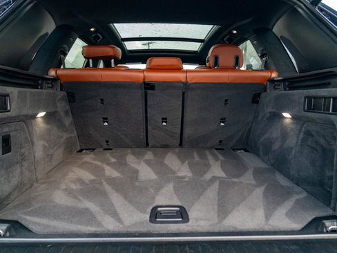 Used 2021 BMW X5 M50i image 28