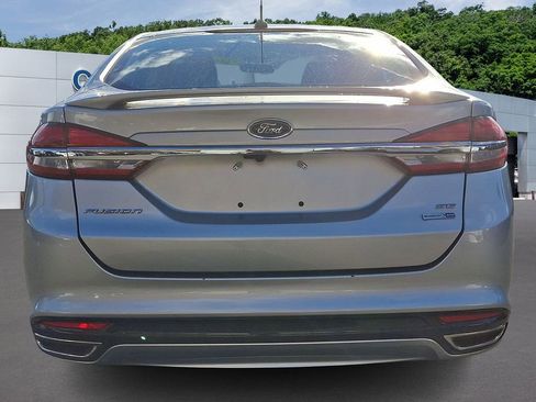 Certified 2018 Ford Fusion SE w/ Equipment Group 201A image 5