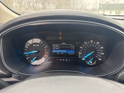 Used 2019 Ford Fusion S image 5