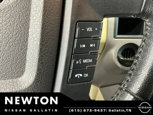 Used 2017 Ford Expedition XLT RWD image 28