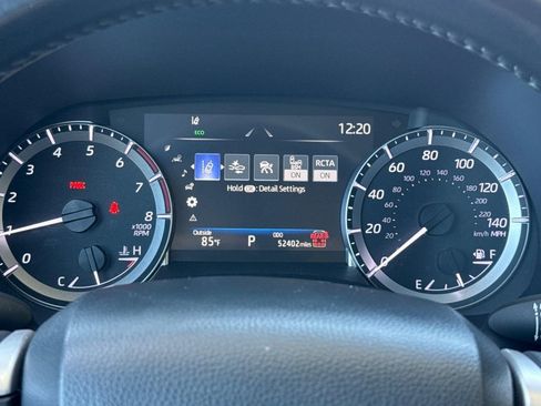 Used 2024 Toyota Highlander XLE FWD image 19