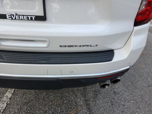 Certified 2023 GMC Yukon Denali image 5