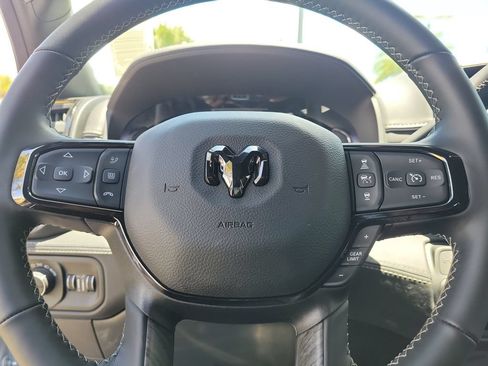 New 2026 RAM 2500 Limited AWD/4WD image 15