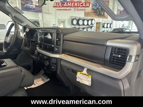 Used 2025 Ford F350 XLT image 28