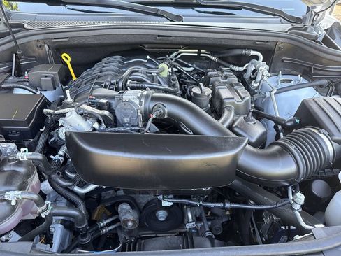 Used 2025 Dodge Durango GT AWD/4WD image 17