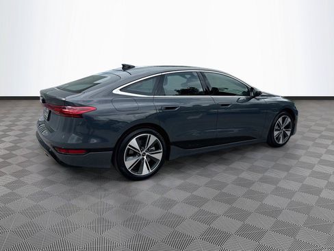 Used 2025 Audi A6 e-tron Premium Plus w/ Premium Plus RWD image 7