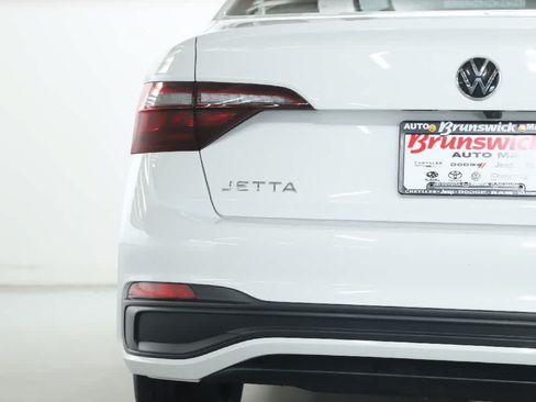 Certified 2024 Volkswagen Jetta Sport FWD image 42