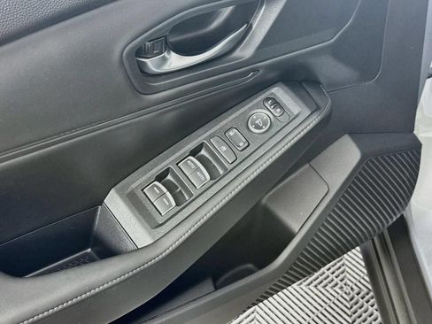 Used 2025 Honda Accord Sport image 17