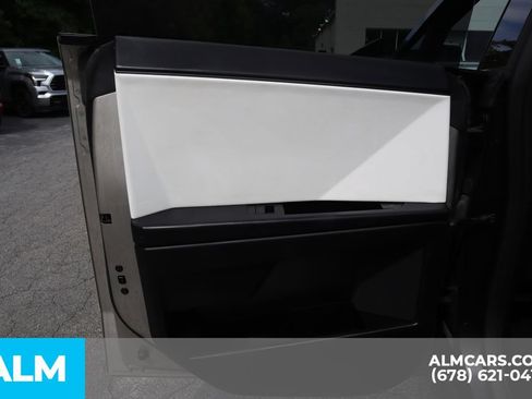 Used 2024 Tesla Cybertruck AWD Crew Cab image 21