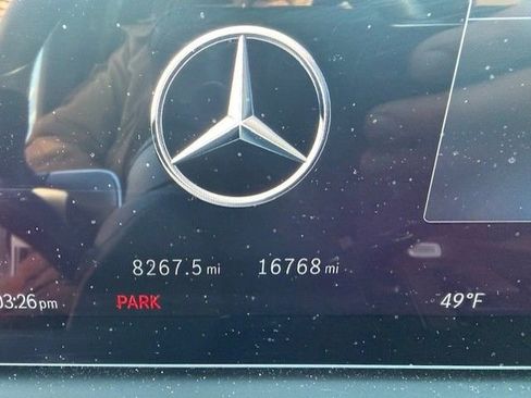 Used 2024 Mercedes-Benz GLE 350 4MATIC image 4