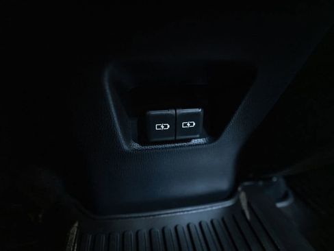 Certified 2022 Toyota RAV4 XSE image 37