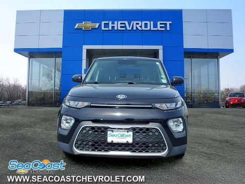 Used 2021 Kia Soul LX image 2