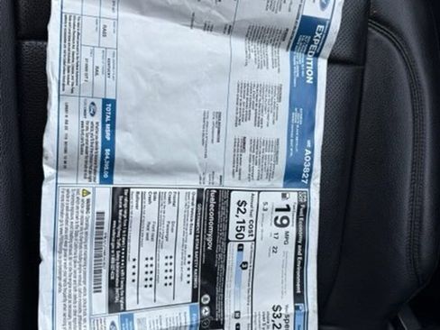 Used 2021 Ford Expedition XLT image 36